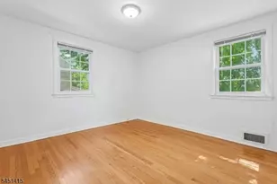 32 Locust Ave, Millburn, NJ 07041 - Photo 16