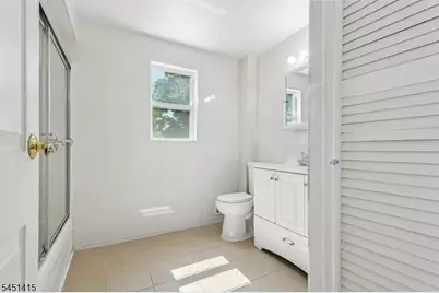 32 Locust Ave, Millburn, NJ 07041 - Photo 18