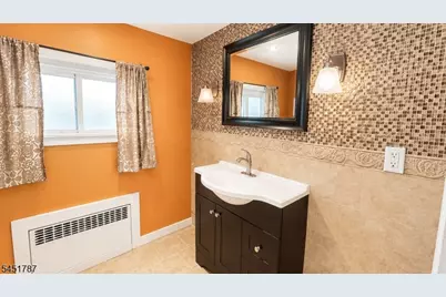 40 E Lincoln Ave, Roselle Park, NJ 07204 - Photo 8