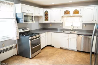 40 E Lincoln Ave, Roselle Park, NJ 07204 - Photo 4