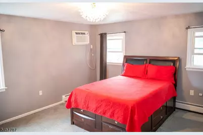 40 E Lincoln Ave, Roselle Park, NJ 07204 - Photo 10