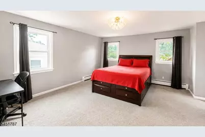 40 E Lincoln Ave, Roselle Park, NJ 07204 - Photo 10