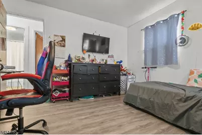 484 Raritan Rd, Roselle, NJ 07203 - Photo 24