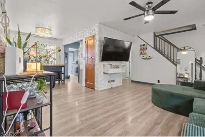 484 Raritan Rd, Roselle, NJ 07203 - Photo 6