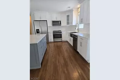 16 Roosevelt Dr, Ogdensburg, NJ 07439 - Photo 4