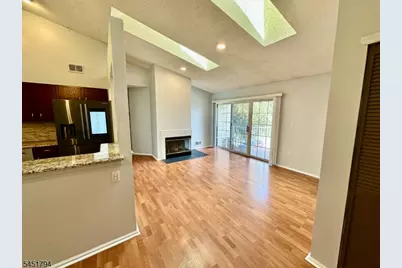 111 Lindsey Ct, Franklin Township, NJ 08823 - Photo 10