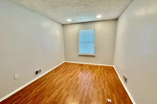 111 Lindsey Ct, Franklin Township, NJ 08823 - Photo 24