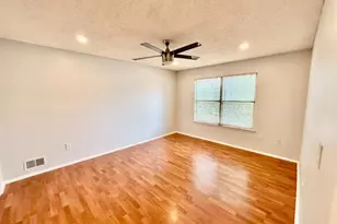 111 Lindsey Ct, Franklin Township, NJ 08823 - Photo 18