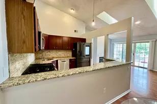 111 Lindsey Ct, Franklin Township, NJ 08823 - Photo 8
