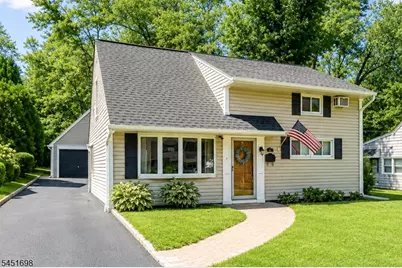 52 Delmore Ave, Berkeley Heights Township, NJ 07922 - Photo 6