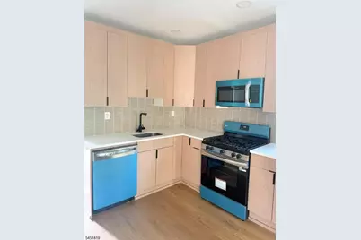 67 Manning Ave, North Plainfield, NJ 07060 - Photo 2