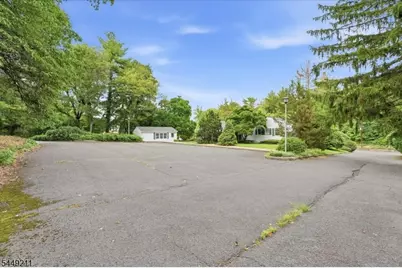570 Mountain Ave 2, Long Hill Township, NJ 07933 - Photo 14