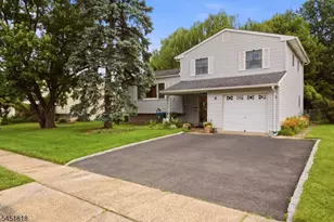 8 Growney St, Edison, NJ 08817 - Photo 2