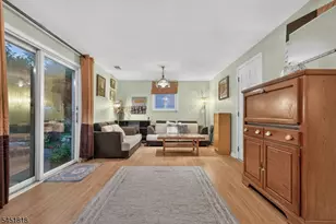 8 Growney St, Edison, NJ 08817 - Photo 6