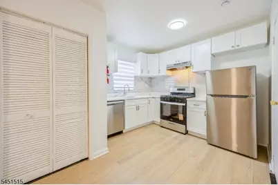 422 Halsted St, East Orange, NJ 07018 - Photo 12