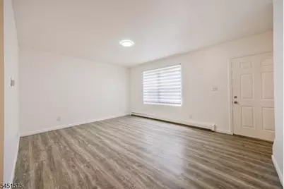 422 Halsted St, East Orange, NJ 07018 - Photo 6