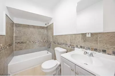 422 Halsted St, East Orange, NJ 07018 - Photo 22