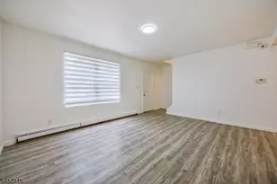 422 Halsted St, East Orange, NJ 07018 - Photo 4