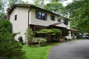 1 Glen Brook Ct, Hanover Township, NJ 07981 - Photo 1