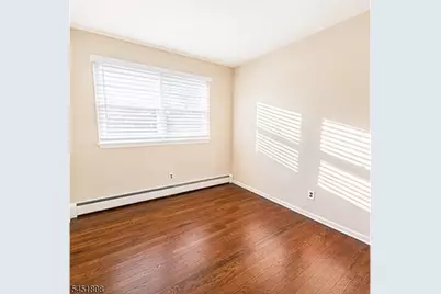 2484 Seymour Ave, Union Township, NJ 07083 - Photo 12