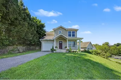 4 Michael Ct, Hamburg, NJ 07419 - Photo 1