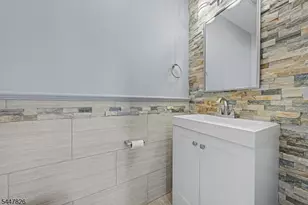4 Michael Ct, Hamburg, NJ 07419 - Photo 16