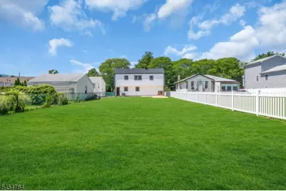 1307 Stockton St, Rahway, NJ 07065 - Photo 40