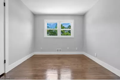 1307 Stockton St, Rahway, NJ 07065 - Photo 34
