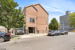 219 Broad St, Newark, NJ 07104 - Photo 4