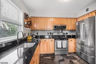 219 Broad St, Newark, NJ 07104 - Photo 10