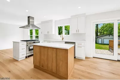 72 E Cedar St, Livingston, NJ 07039 - Photo 2
