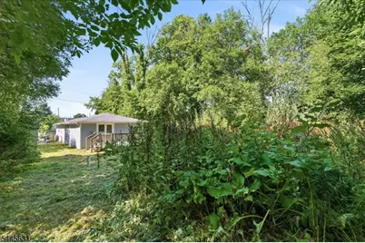 8 Madelyn Ave, West Milford, NJ 07480 - Photo 26
