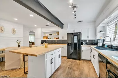 240 Gordon Ave, Totowa, NJ 07512 - Photo 8
