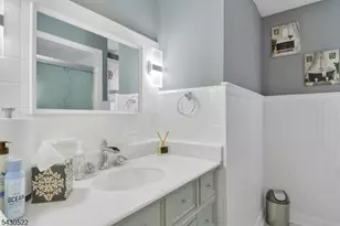 240 Gordon Ave, Totowa, NJ 07512 - Photo 18