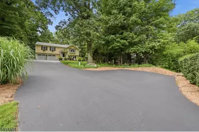 62 Lawrence Rd, Randolph Township, NJ 07869 - Photo 2