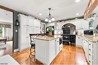 62 Lawrence Rd, Randolph Township, NJ 07869 - Photo 12