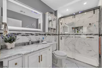 30 Elm St, Ridgefield, NJ 07660 - Photo 22