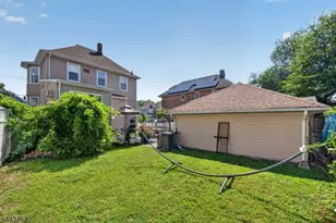 30 Elm St, Ridgefield, NJ 07660 - Photo 32