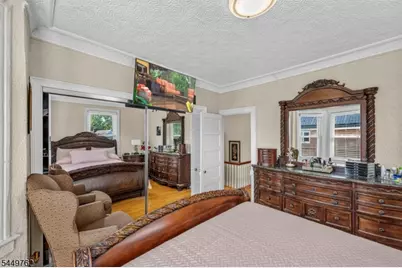 30 Elm St, Ridgefield, NJ 07660 - Photo 20