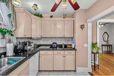 30 Elm St, Ridgefield, NJ 07660 - Photo 12