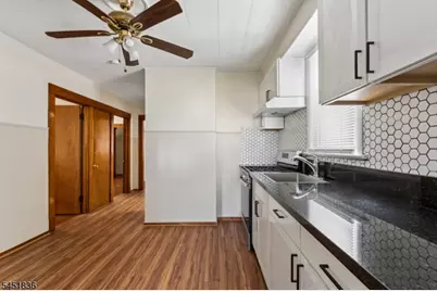537 Maple Ave, Elizabeth, NJ 07202 - Photo 8