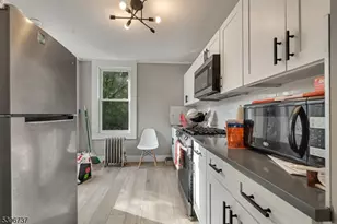 14 Crown St, Bloomfield, NJ 07003 - Photo 10