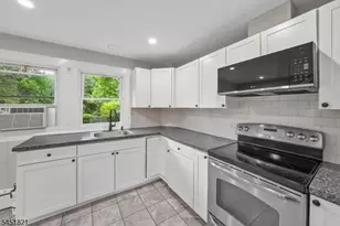 117 Mountain View Rd, Hillsborough Township, NJ 08844 - Photo 2
