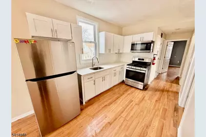 52 Montrose Ter, Irvington, NJ 07111 - Photo 4