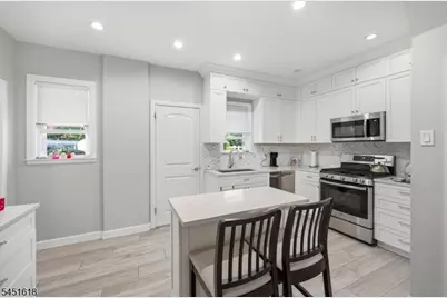 304 Brook Ave, Passaic, NJ 07055 - Photo 4