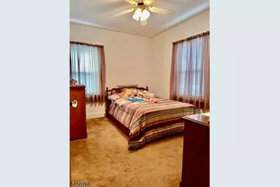 15 Katherine Ave, Passaic, NJ 07055 - Photo 34