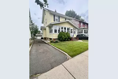 15 Katherine Ave, Passaic, NJ 07055 - Photo 4