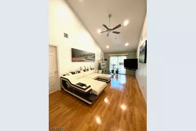 122 Cambridge Ct #122, Clifton, NJ 07014 - Photo 8