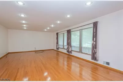 681 Easton Ave, Franklin Township, NJ 08873 - Photo 4