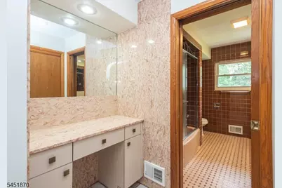 681 Easton Ave, Franklin Township, NJ 08873 - Photo 14